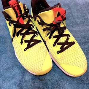 Nike LeBron Witness 5 'Grinch' CQ9380-300 Mens 9.5